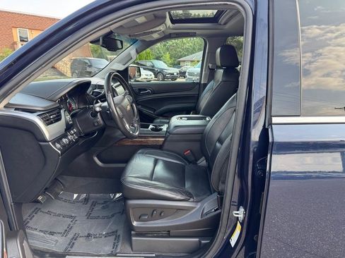 Used 2019 Chevrolet Tahoe LT w/ Luxury Package AWD/4WD image 13