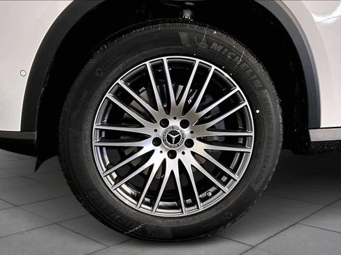 New 2026 Mercedes-Benz GLC 300 4MATIC image 17