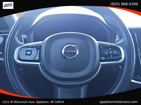 Used 2019 Volvo S60 T5 Momentum w/ Premium Package image 16