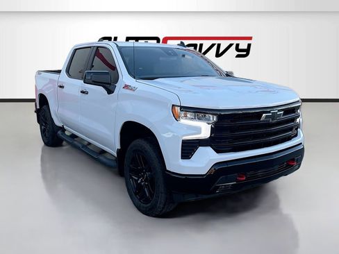 Used 2025 Chevrolet Silverado 1500 LT Trail Boss w/ Convenience Package II AWD/4WD image 1