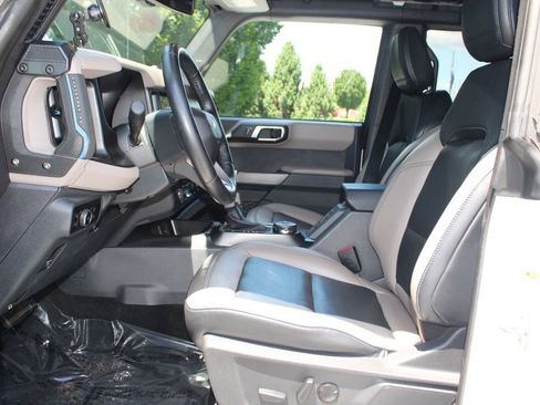 Used 2023 Ford Bronco Wildtrak AWD/4WD image 11