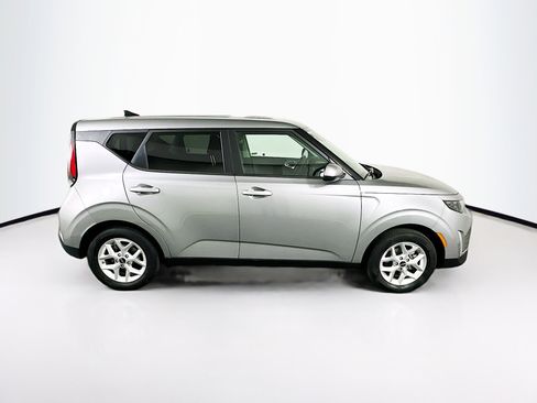 Used 2025 Kia Soul LX w/ LX Technology Package image 10