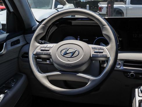 Used 2024 Hyundai Palisade Calligraphy FWD image 21