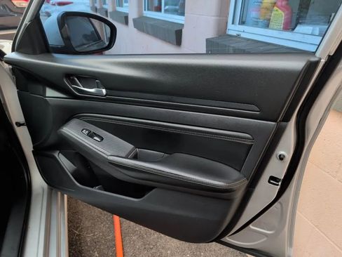 Used 2020 Nissan Altima 2.5 S FWD image 4