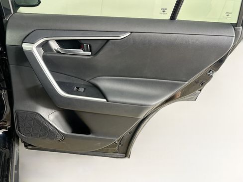 Used 2025 Toyota RAV4 XLE image 29