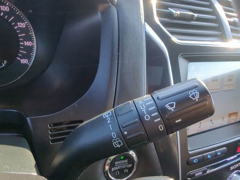 Used 2018 Ford Explorer Platinum image 33