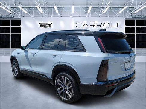 New 2026 Cadillac Vistiq Sport w/ LPO, Floor Liner Package AWD/4WD image 5