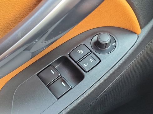 Used 2017 FIAT 124 Spider Lusso image 22