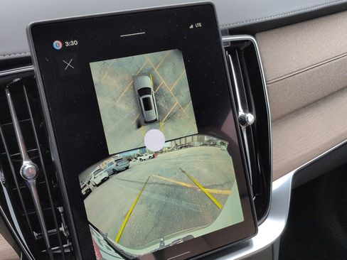 New 2026 Volvo XC90 T8 Plus w/ Protection Package image 11