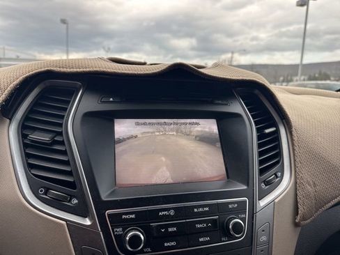 Used 2017 Hyundai Santa Fe Sport image 14