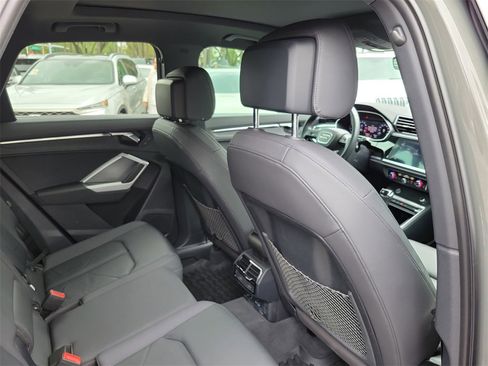 Used 2020 Audi Q3 2.0T Premium w/ Convenience Package image 45