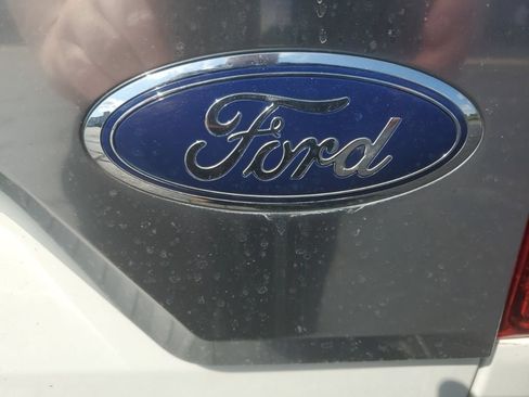 Used 2020 Ford F150 Platinum w/ Equipment Group 701A Luxury AWD/4WD image 5