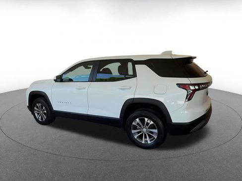 Used 2025 Chevrolet Equinox LT FWD image 10