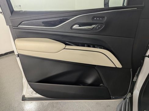 Used 2021 Cadillac Escalade Sport image 9