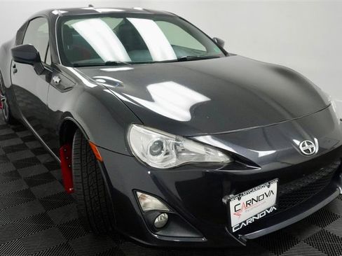 Used 2015 Scion FR-S image 10