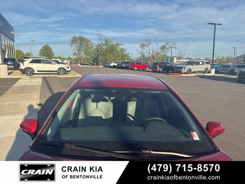 Used 2022 Toyota Camry SE image 15