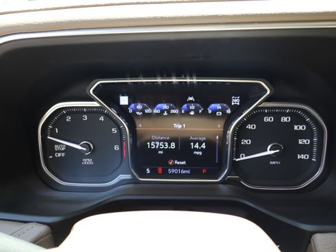 Used 2021 GMC Yukon Denali w/ Denali Ultimate Package AWD/4WD image 26