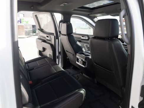 Used 2023 GMC Sierra 1500 SLT w/ SLT Premium Package image 22