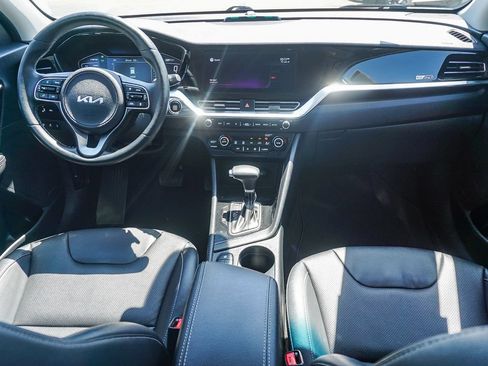 Certified 2022 Kia Niro EX Premium FWD image 15