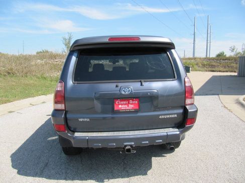 Used 2005 Toyota 4Runner Limited AWD/4WD image 5