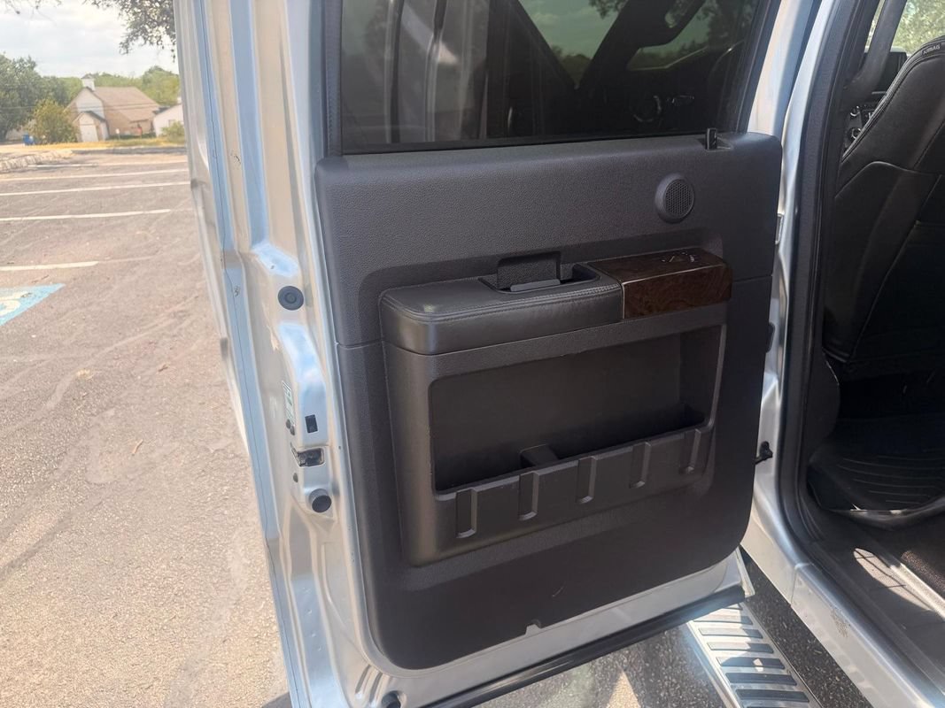 Used 2015 Ford F350 Platinum AWD/4WD image 14