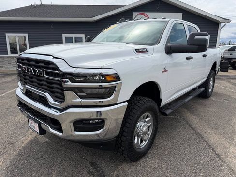 Used 2025 RAM 2500 Tradesman AWD/4WD image 1