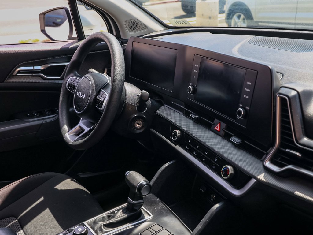 Used 2024 Kia Sportage LX FWD image 21