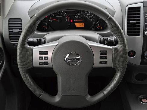 Used 2021 Nissan Frontier SV w/ Midnight Edition Floor Mats RWD image 14
