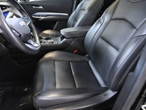Used 2020 Cadillac XT4 Premium Luxury w/ LPO, Midnight Sport Package AWD/4WD image 7