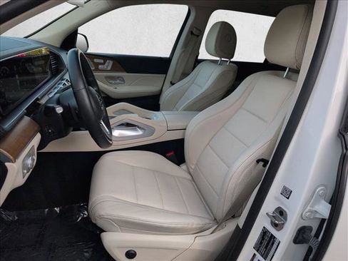 Certified 2022 Mercedes-Benz GLS 450 4MATIC image 17