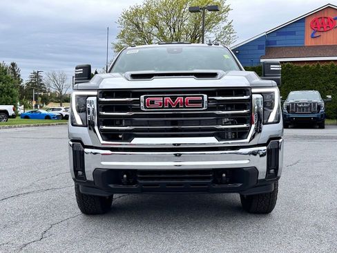New 2026 GMC Sierra 2500 SLE w/ SLE Value Package; AWD/4WD image 4