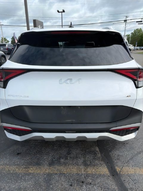 Used 2023 Kia Sportage EX AWD/4WD image 13