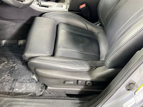 Used 2022 Subaru Ascent Limited w/ Technology Package image 19