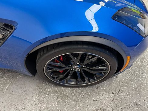 Used 2015 Chevrolet Corvette Z06 w/ 2LZ Preferred Equipment Group RWD image 28