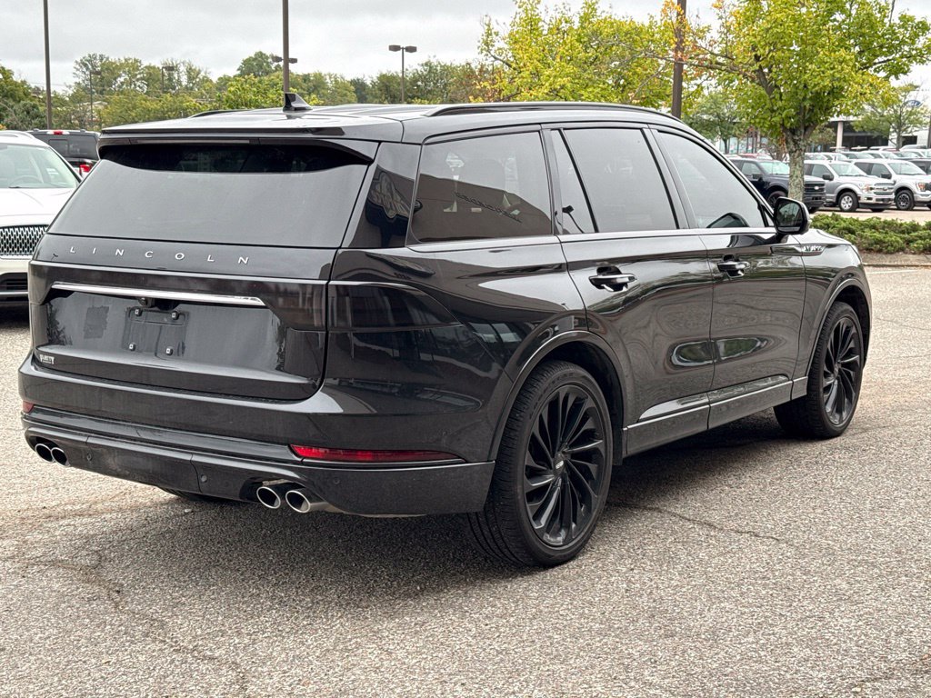 Used 2024 Lincoln Aviator Reserve w/ Equipment Group 201A AWD/4WD image 11