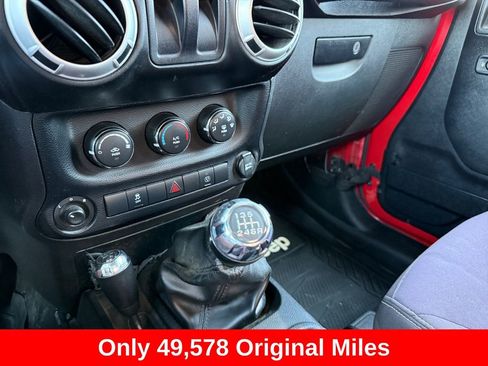 Used 2014 Jeep Wrangler Rubicon w/ Power Convenience Group image 22