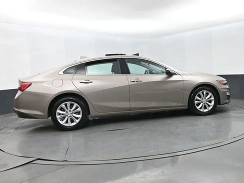 Used 2023 Chevrolet Malibu LT FWD image 4
