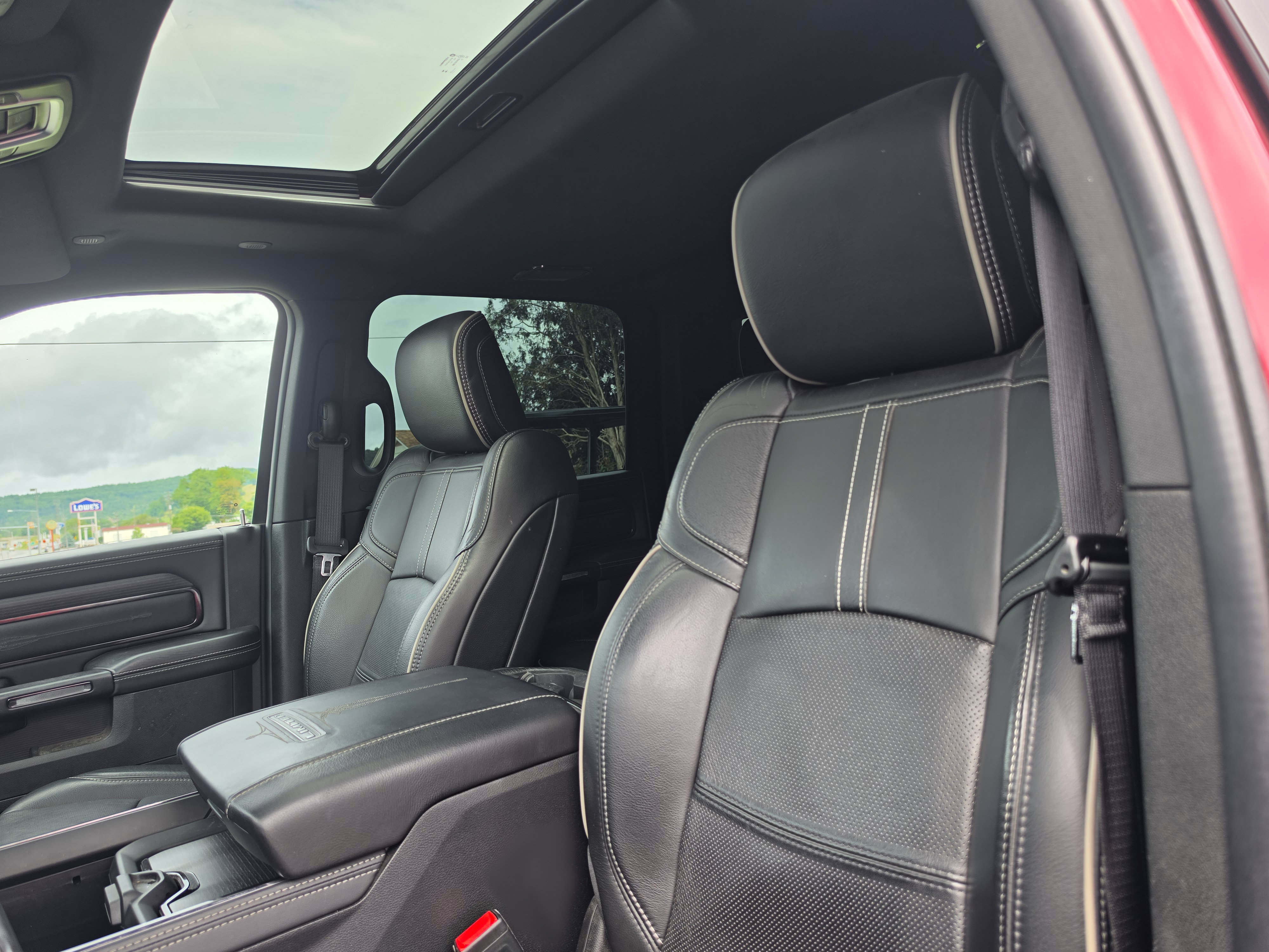 Used 2024 RAM 2500 Limited AWD/4WD image 13