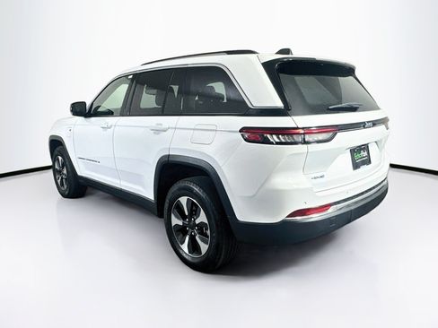 Used 2023 Jeep Grand Cherokee 4WD 4xe image 5