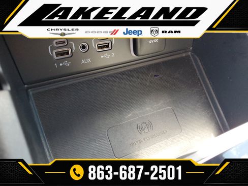 Used 2024 Jeep Grand Cherokee L Altitude RWD image 22
