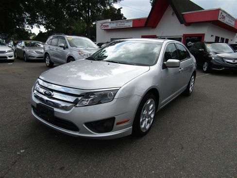 Used 2011 Ford Fusion SE FWD image 10