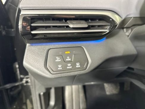 Used 2022 Volkswagen ID.4 Pro S image 19