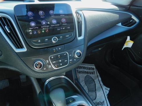 Used 2025 Chevrolet Malibu LT image 26