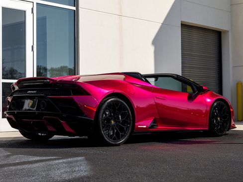 Used 2022 Lamborghini Huracan EVO image 20