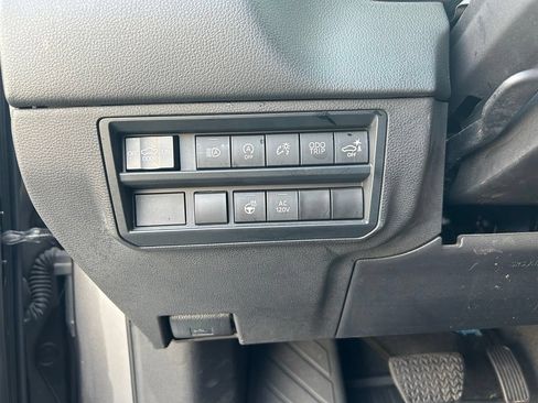 Used 2022 Toyota Tundra Limited AWD/4WD image 19