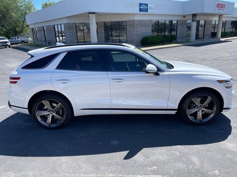 Used 2024 Genesis GV70 3.5T Sport w/ Sport Prestige Package AWD/4WD image 4