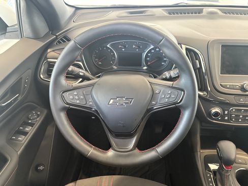 Used 2023 Chevrolet Equinox RS FWD image 14
