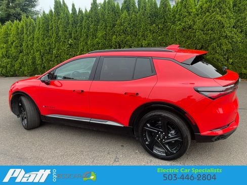 Used 2025 Chevrolet Equinox EV RS FWD image 7