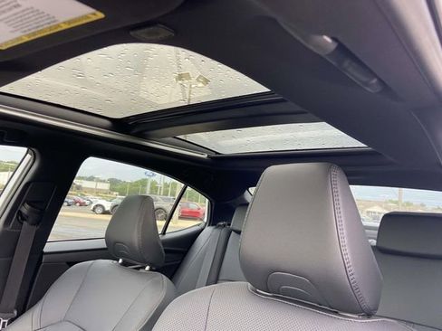 Used 2025 Toyota Camry XSE FWD image 13