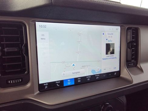Used 2025 Ford Bronco Outer Banks AWD/4WD image 17